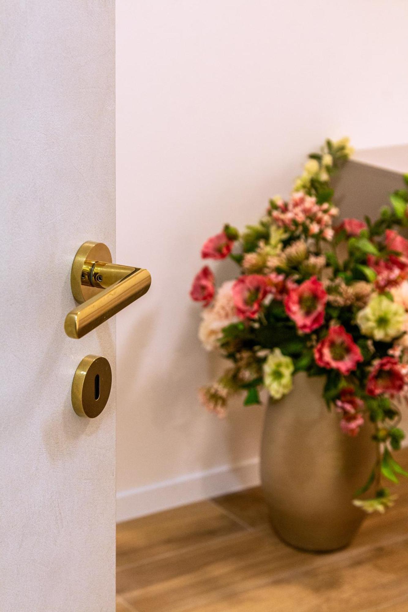 Luxury 2 Bedroom-2 Bathroom Apartment & Studio App With Rooftop Terrace Split Eksteriør bilde