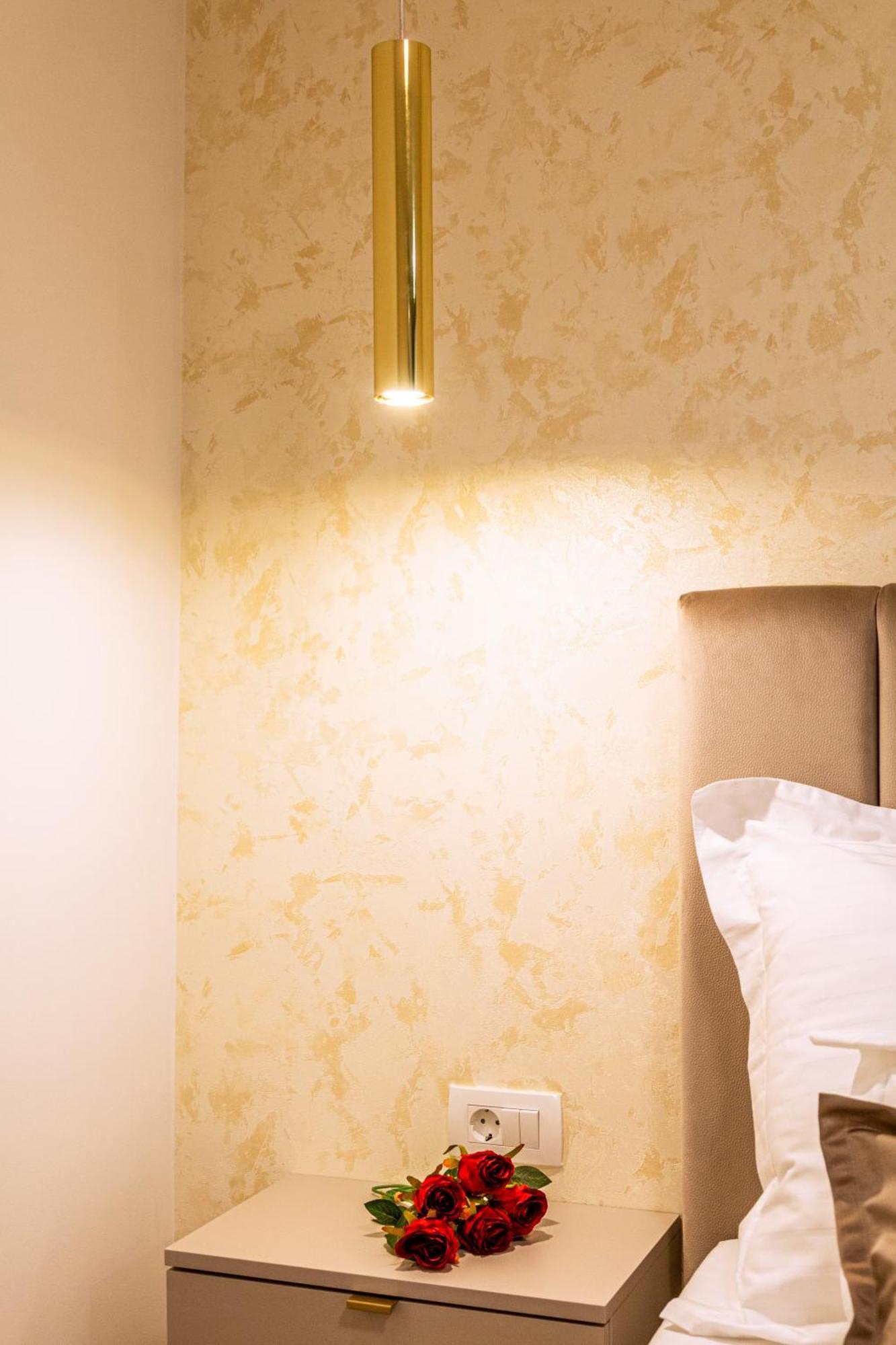 Luxury 2 Bedroom-2 Bathroom Apartment & Studio App With Rooftop Terrace Split Eksteriør bilde